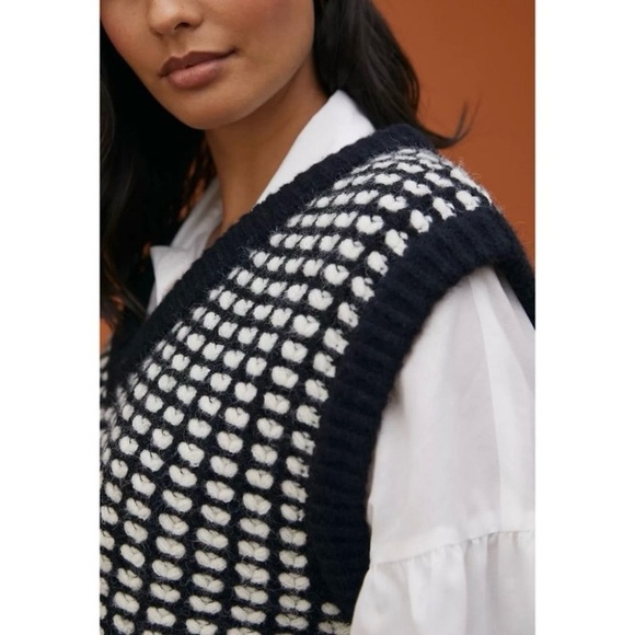 Find Me Now Anthropologie Sweater Vest Size XS - Picture 5 of 9